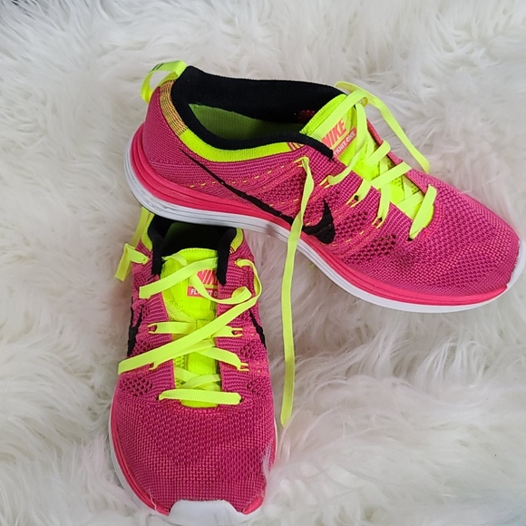 Nike Shoes - Nike Lunarlon Shoes